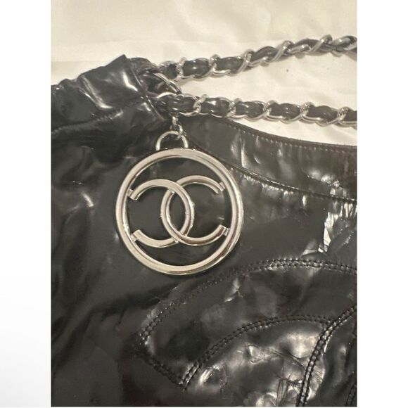 (Available next week) Chanel Coco Cabas x-large patent leather tote - Picture 8 of 11